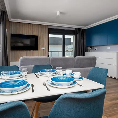 Gardenia, Sun & Snow *