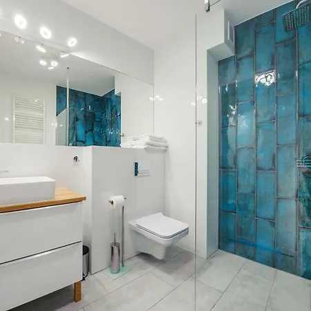 Gardenia, Sun & Snow *