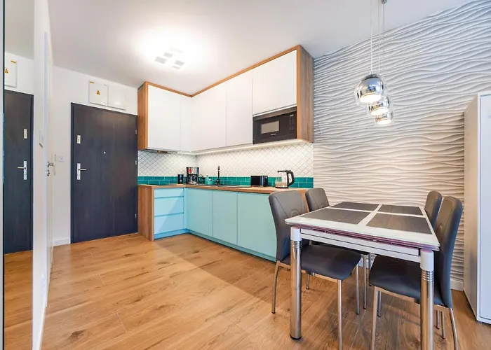 Gardenia, Sun & Snow *