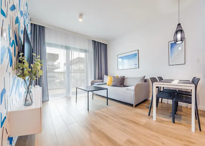 Gardenia, Sun & Snow *