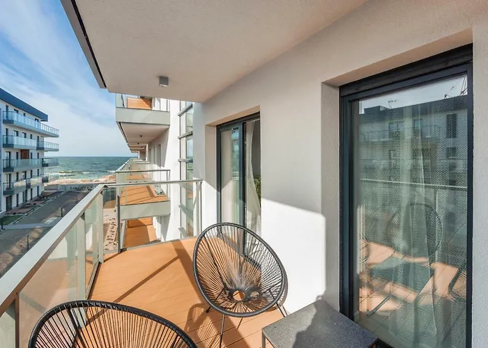 Daire Gardenia, Sun & Snow *