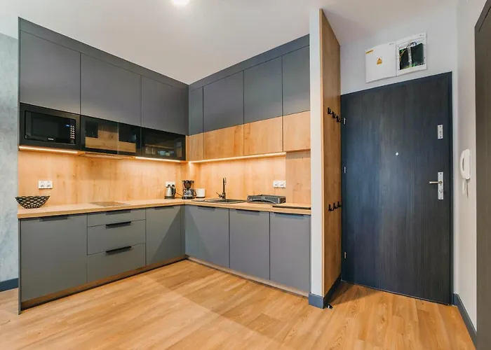 Gardenia, Sun & Snow *